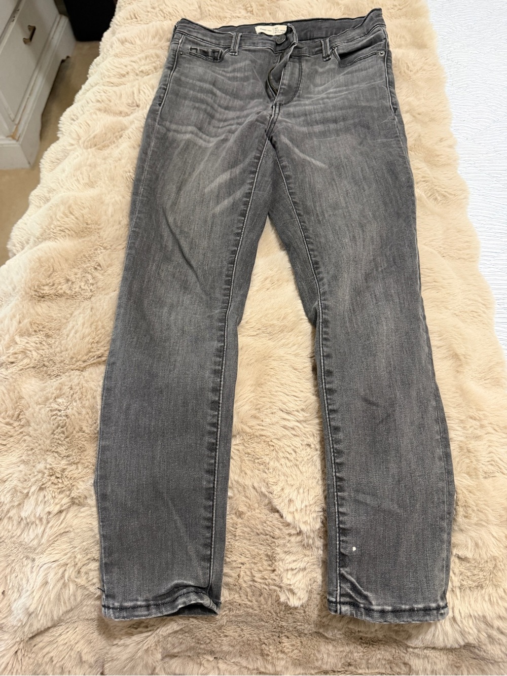 GAP Women's Gray Skinny Jeans